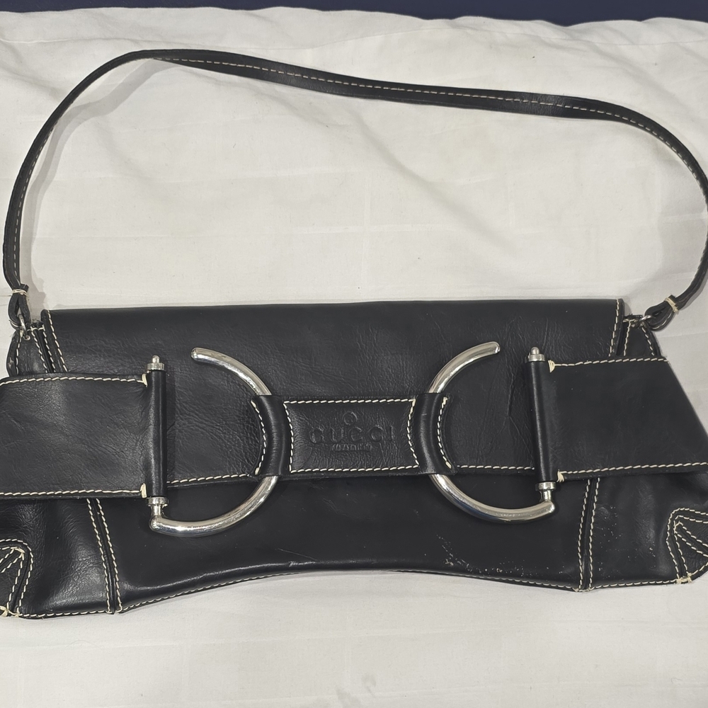 Gucci Black Leather Clutch with Silver Horsebit Detail - Picture 2 of 10